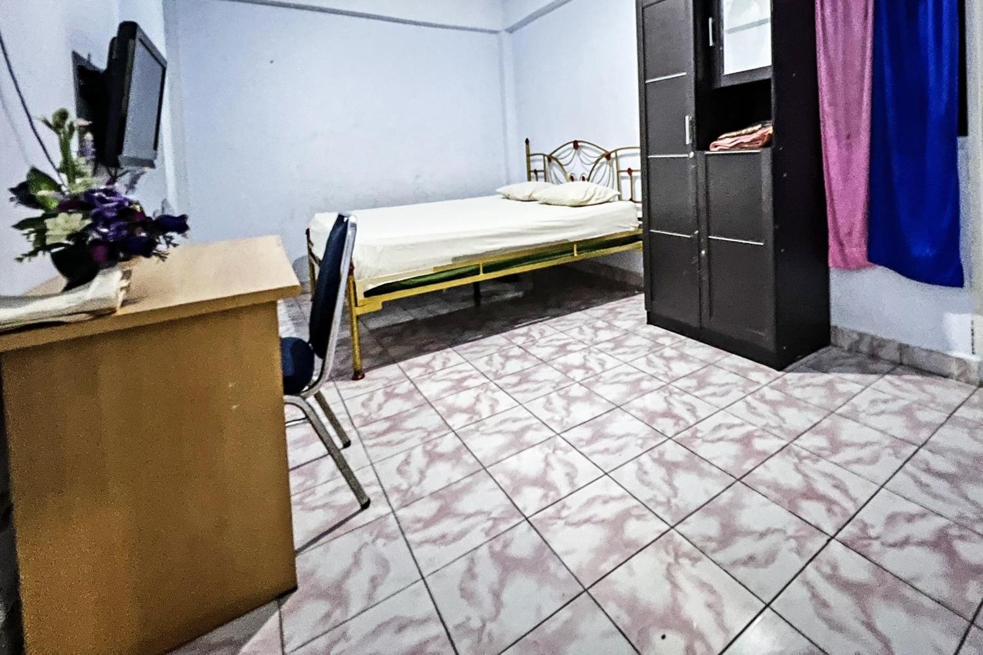 Oyo 91757 Surya Hotelneartaman Anggrek Pkk Watansoppeng Lalabata Εξωτερικό φωτογραφία