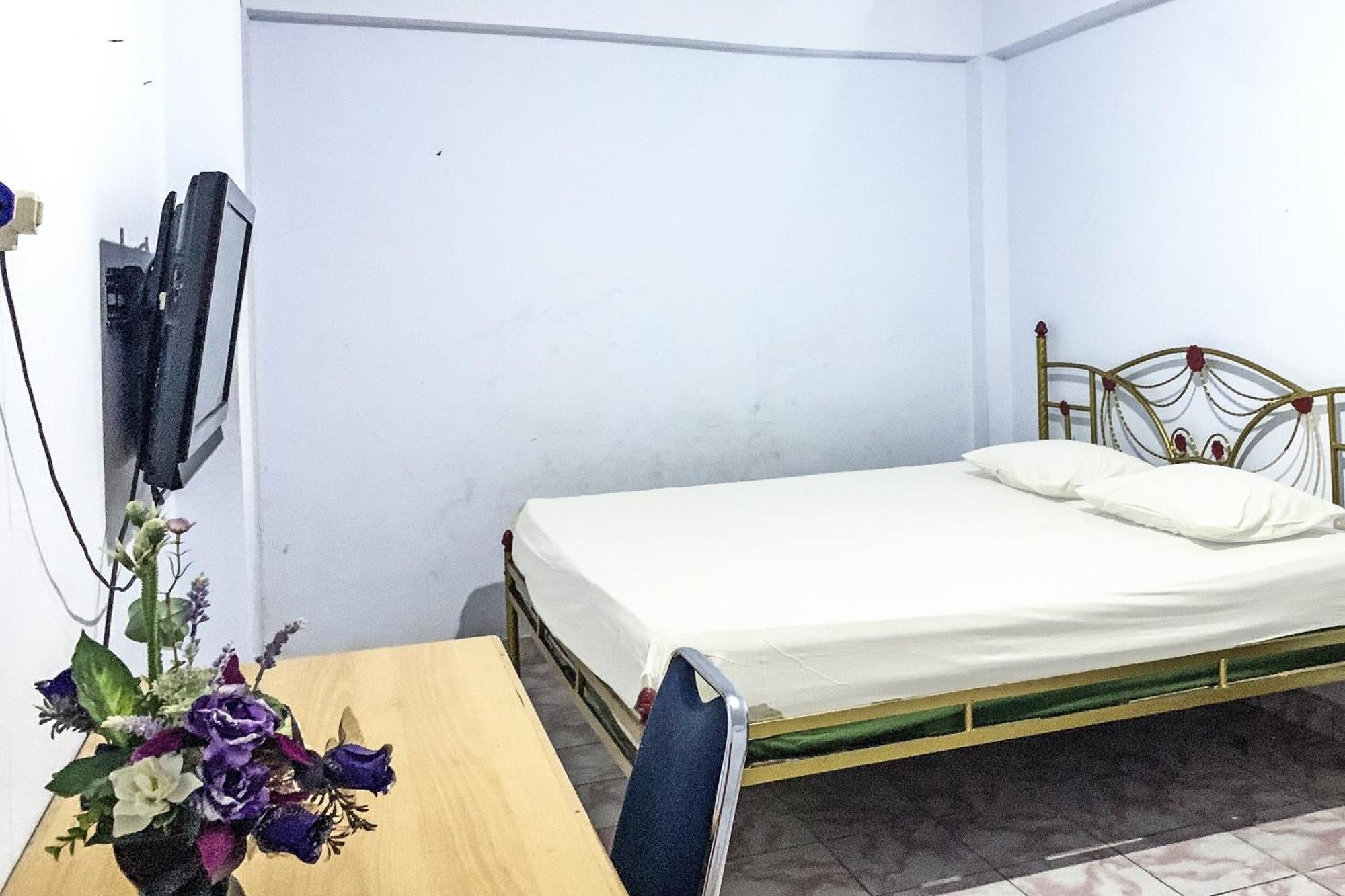 Oyo 91757 Surya Hotelneartaman Anggrek Pkk Watansoppeng Lalabata Εξωτερικό φωτογραφία